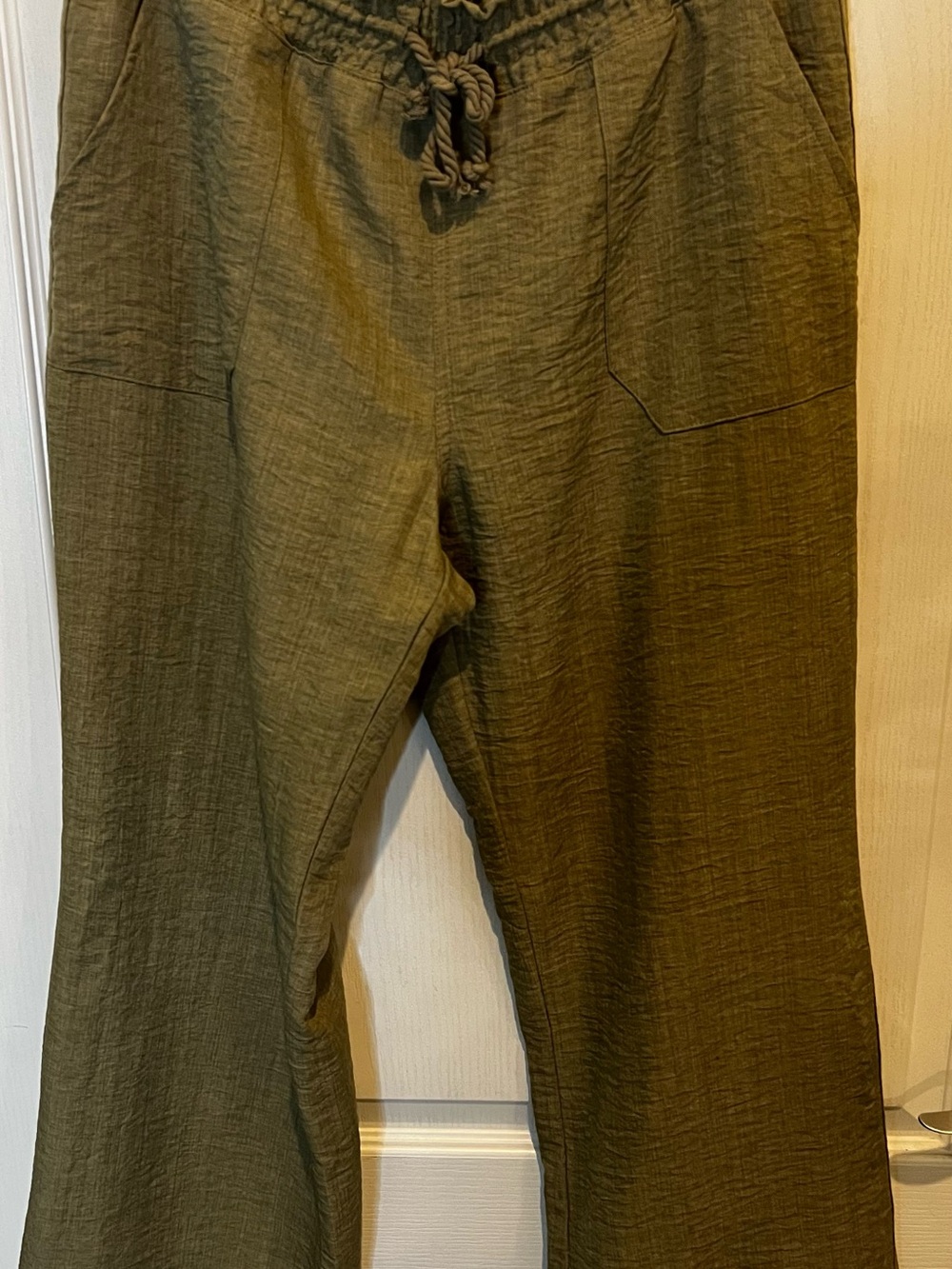 Ci Sono Olive Drawstring Linen-Texture Joggers